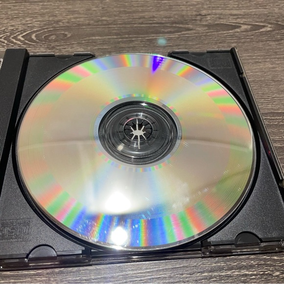 VINTAGE CYNDI LAUPER She’s So Unusual Music CD - Picture 4 of 4